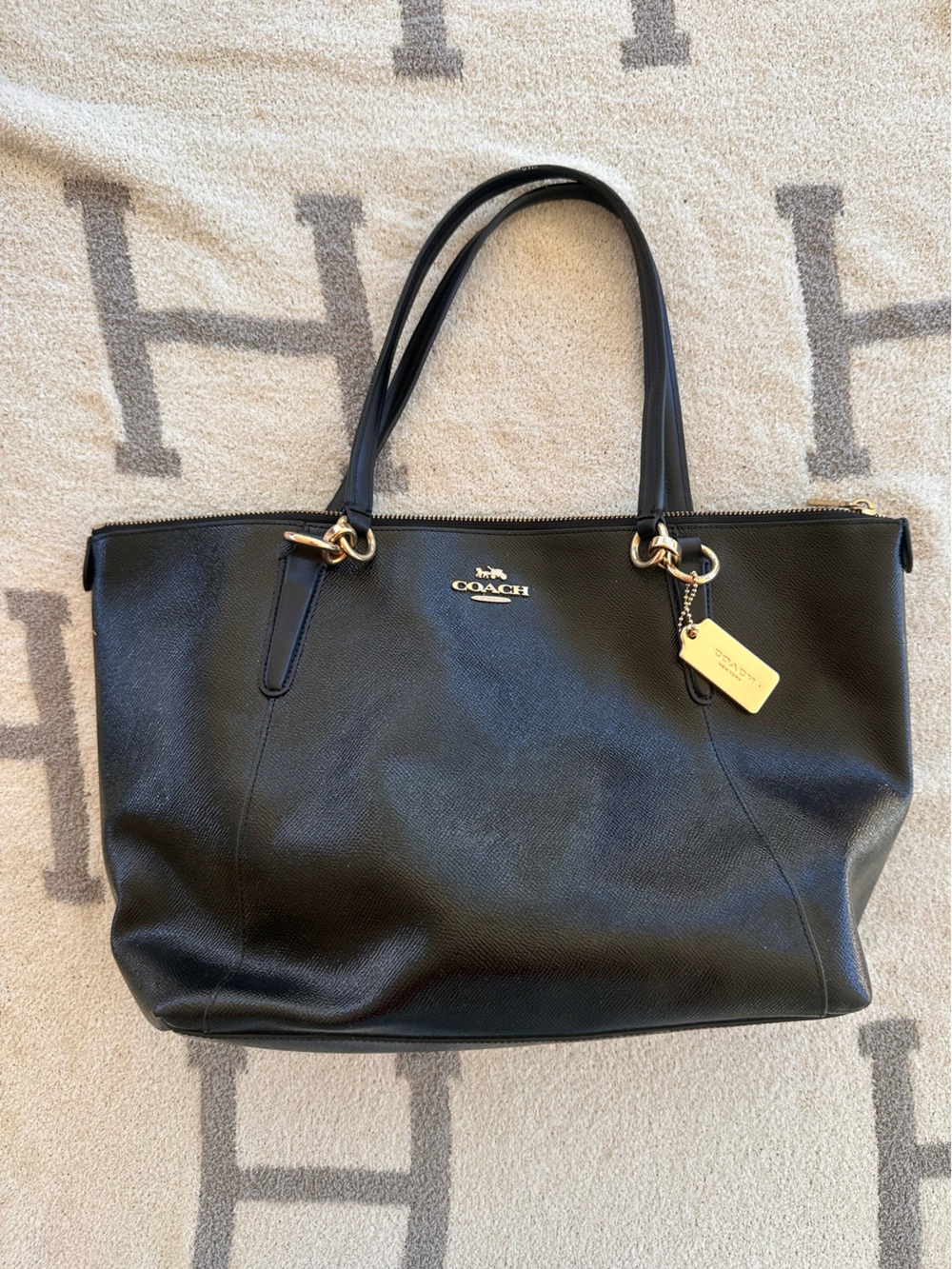 Coach Black Leather Tote with Gold Accents 2018 Ara tote
